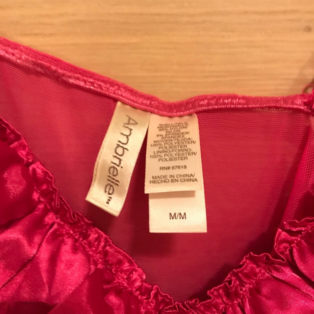 NWOT- Raspberry Ruffle Nightie w/matching panties - Picture 2 of 4